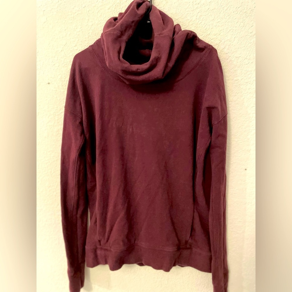 Lululemon burgundy cowl neck kangaroo hoodie size 8